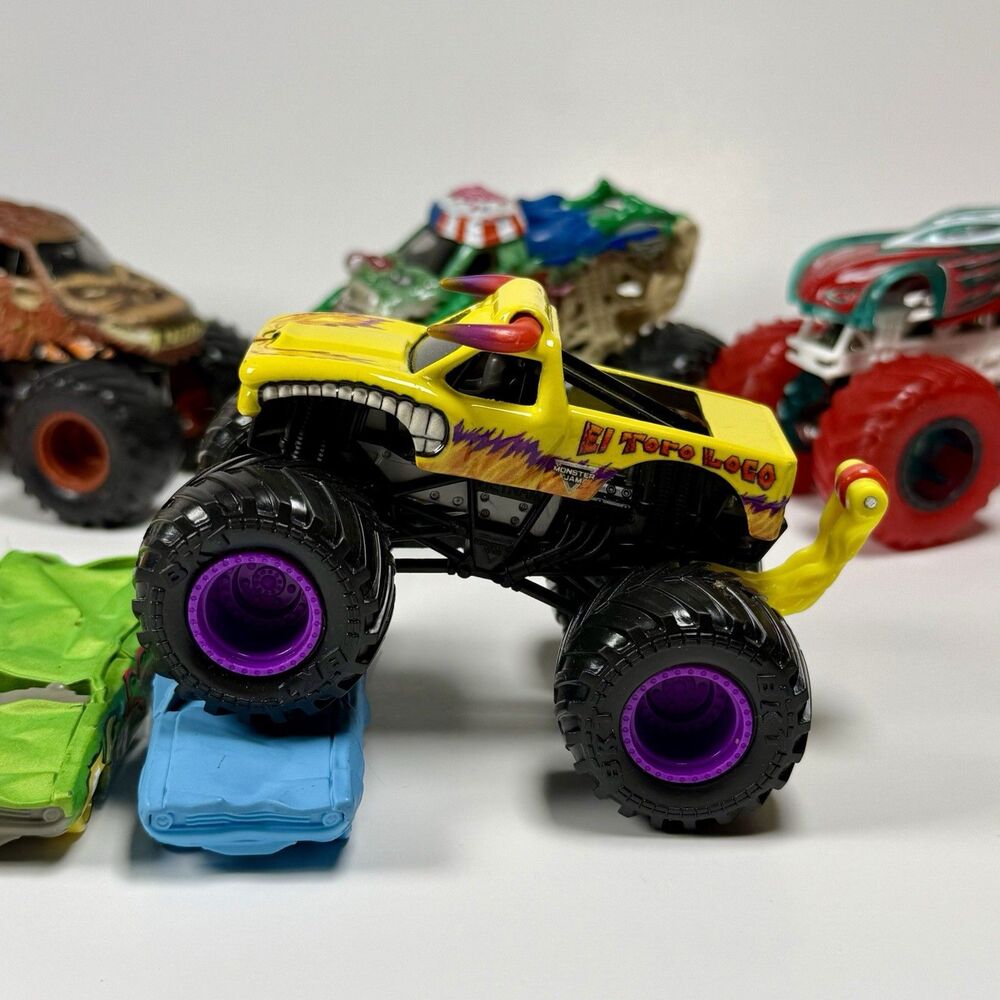 Monster Jam El Toro Loco Yellow Wheelie Bar Rim Loose Truck HTF 1/64 Diecast